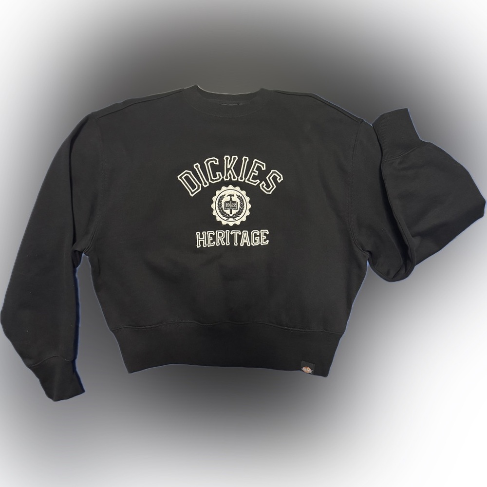 NWOT Dickies Oxford Crest Embroidered Crewneck